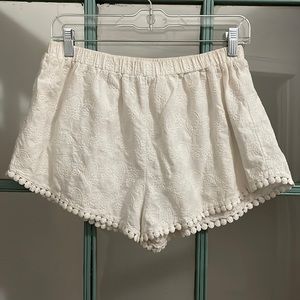 Top Shop White Shorts, Size Medium
